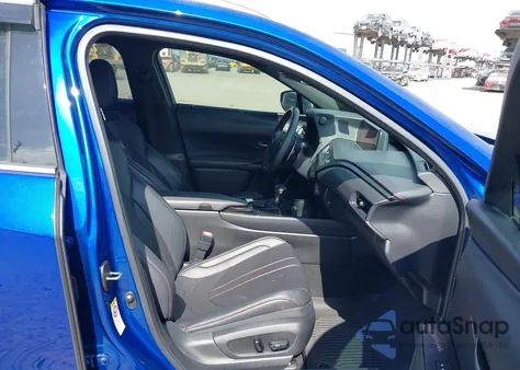 2019 Lexus Ux 200 F Sport z USA, uszkodzony, nr VIN JTHY3JBH7K2012655